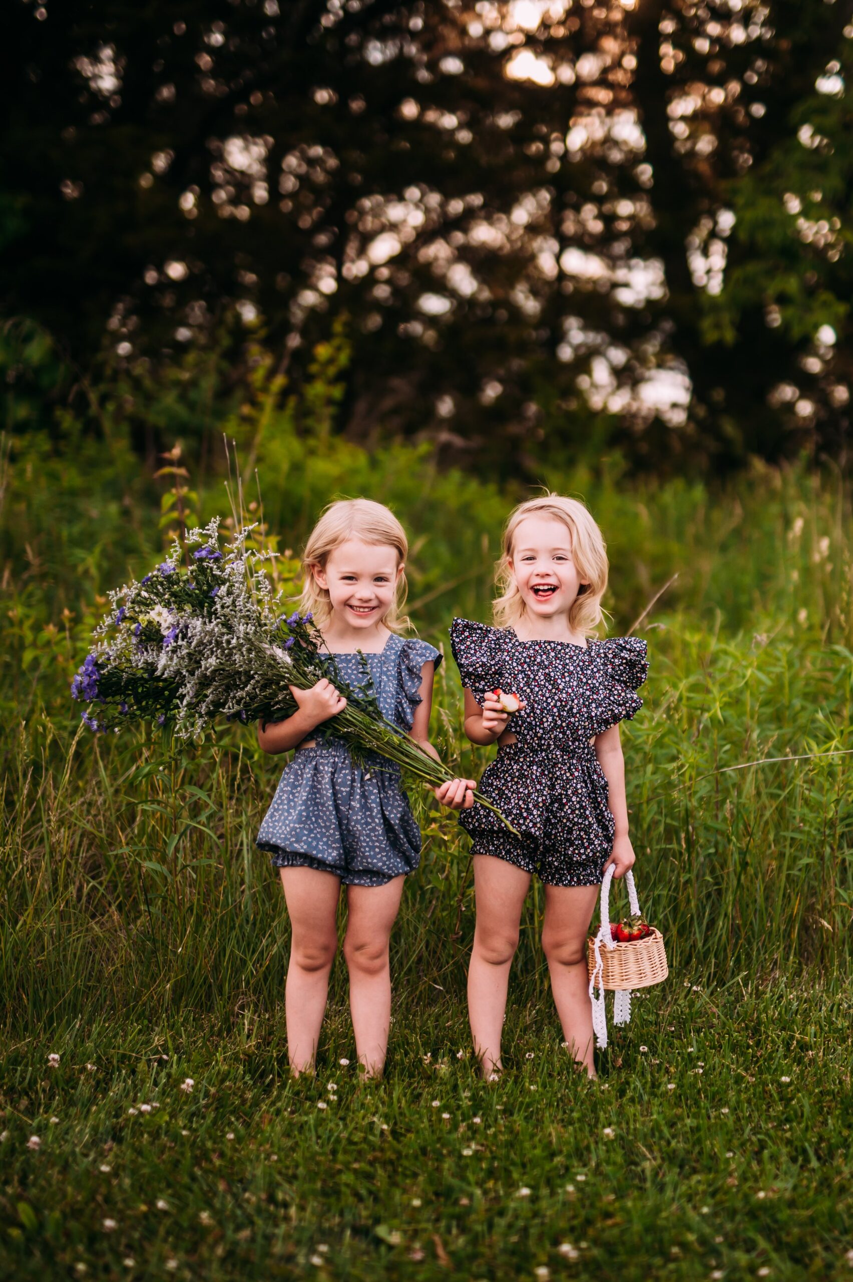 a fun outdoor family photo session at sunset with a picnic theme, twin girls, stylish hip colorful candid st louis photography